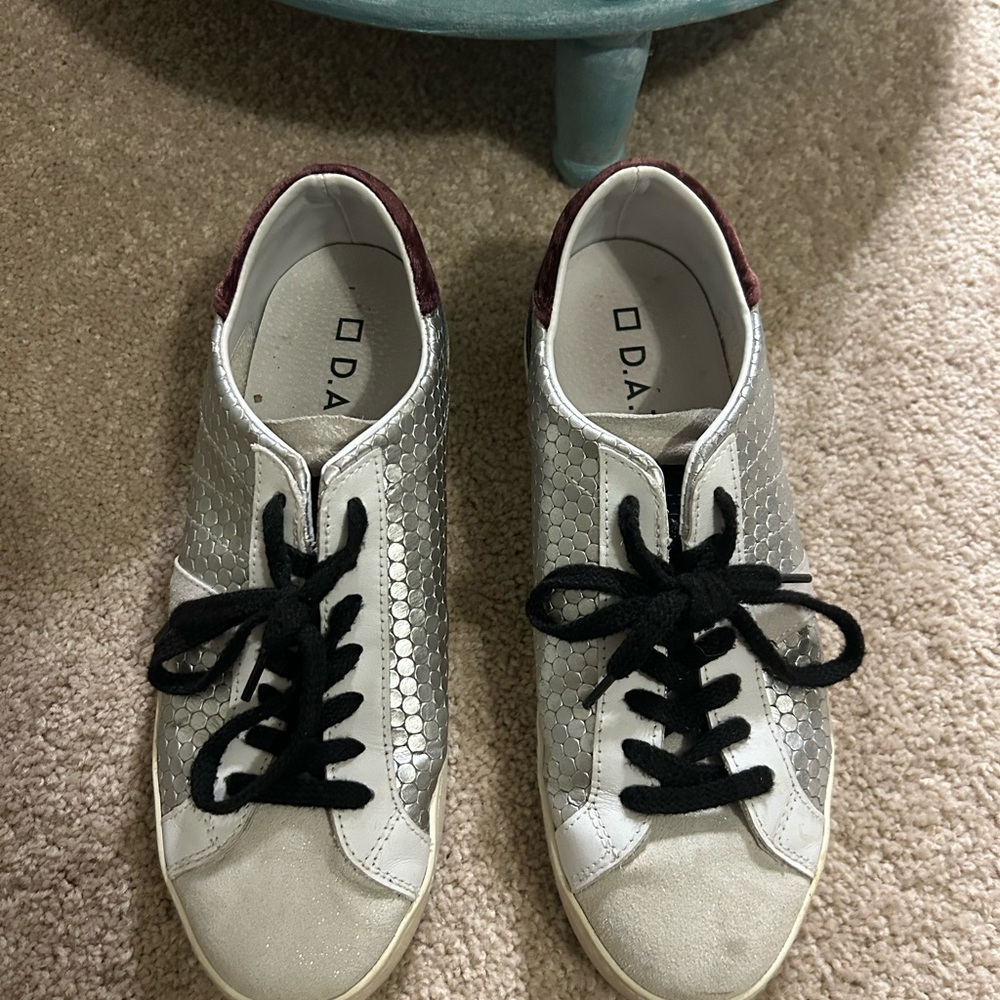 DATE Women’s Silver and Black Leather Studded Sneakers Size 8 - Picture 5 of 8